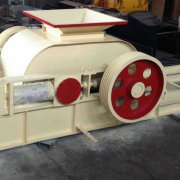 对辊破碎设备出砂粒度的影响因素